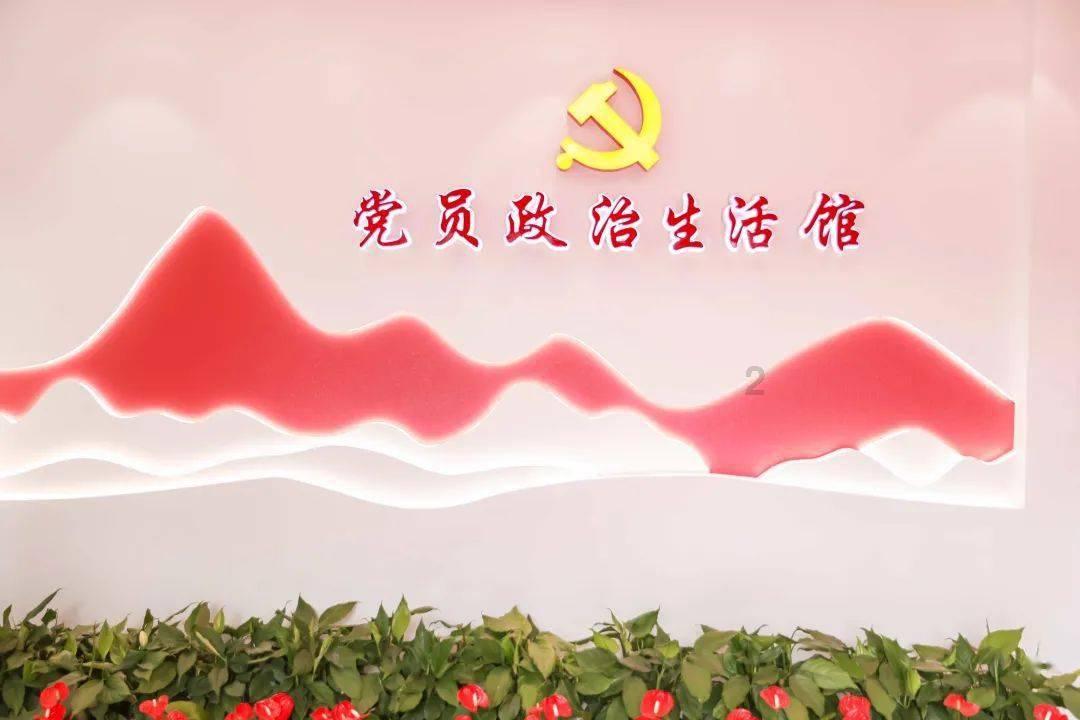 《无间道》老搭档梁朝伟、刘德华再度合作 庄文强：《金手指》的金色是有阴影的